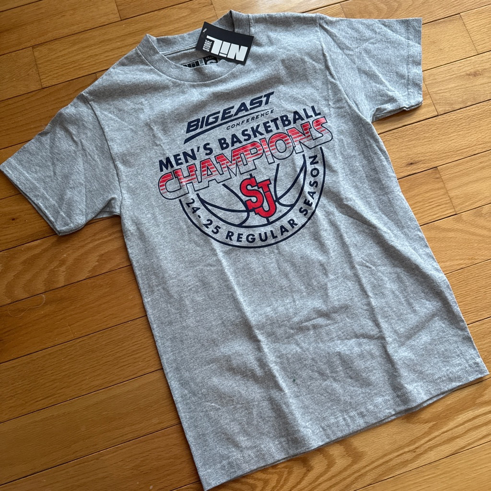 NWT Unisex St. John’s University NIL
2024 REGULAR SEASON CHAMPIONS tshirt - Picture 5 of 7